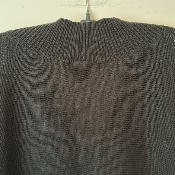 Messimo Poncho Sweater - Picture 8 of 10